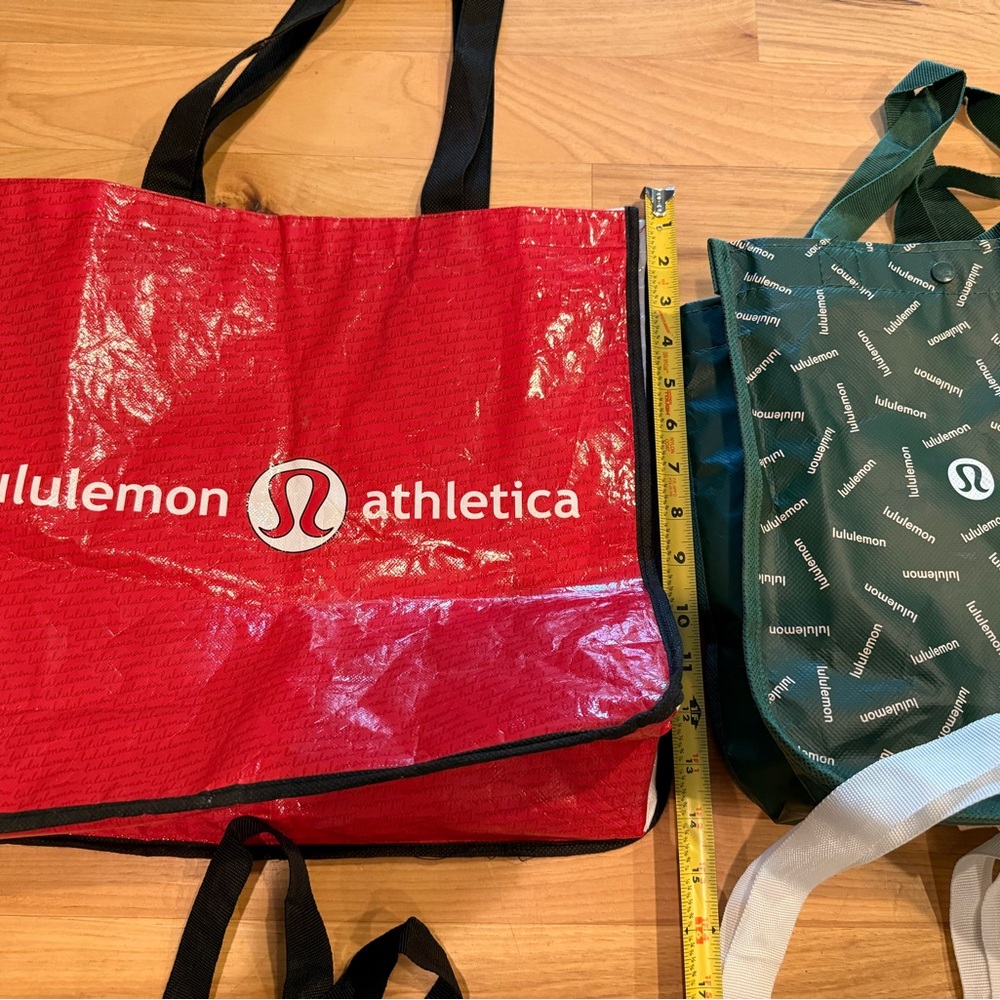 lululemon athletica Tote Bag Collection - Red, Green, Black, White - Picture 3 of 8
